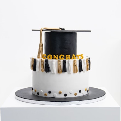 Remarkable Graduation Cake