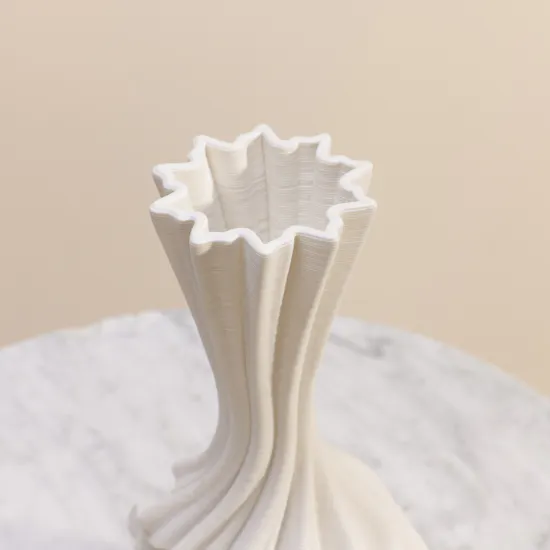 Floward Classy 3D Decorative Vase