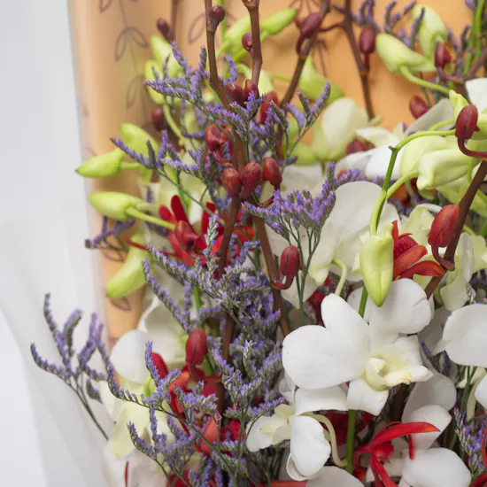 Ibrahim Alqurashi Gems Crystal Mabkhara | Stunning Flowers