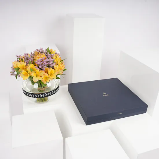 Nua Large Luxury Box | Bright Flowers