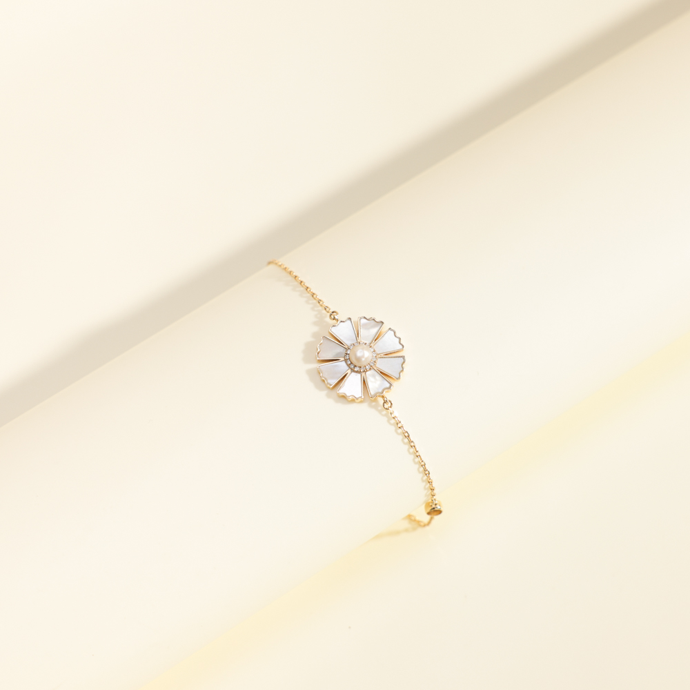 Buy and send Damas Farfasha Sunkiss Diamond Pearl Bracelet gift