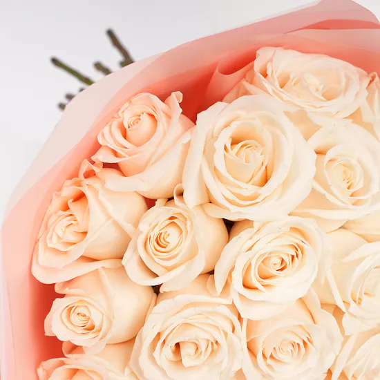 PCH Madina Scented Candle | White Roses