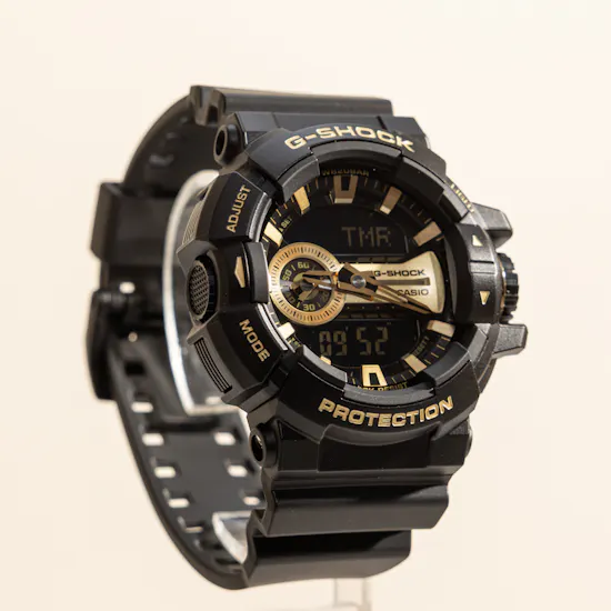Casio G Shock Men’s GA-400GB-1A9DR Gold and Black Watch