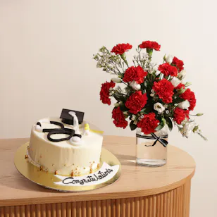 Helen Graduation Cake | Paradise Blooms