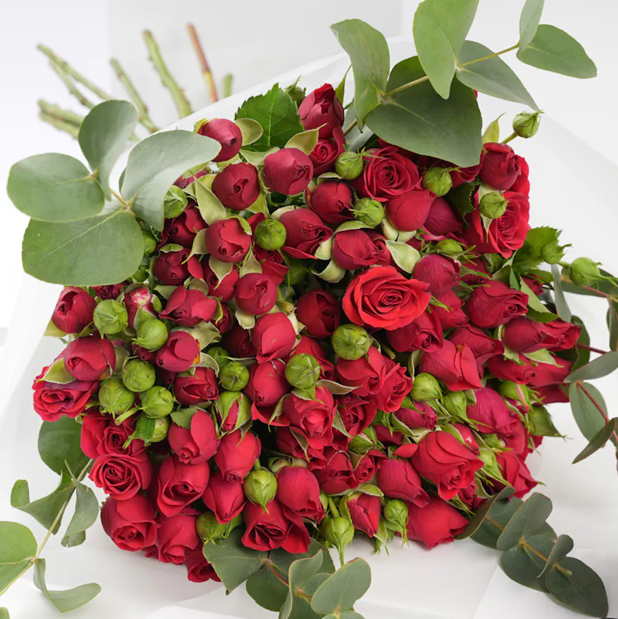 Nava Jewelry Two Layered Rose Gold Necklace | 25 Red Baby Roses Bouquet 2