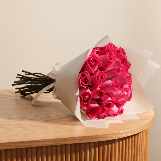 Fuchsia Grace Bouquet | 25 Roses