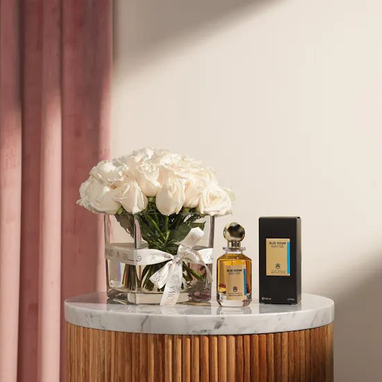 Abdul Samad Al Qurashi Blue Ocean Body Oud | Whispered Dream Flowers Vase