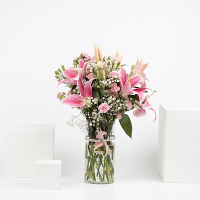 Glory by Maryam AlKhalifa | Pink Lily & Carnations 