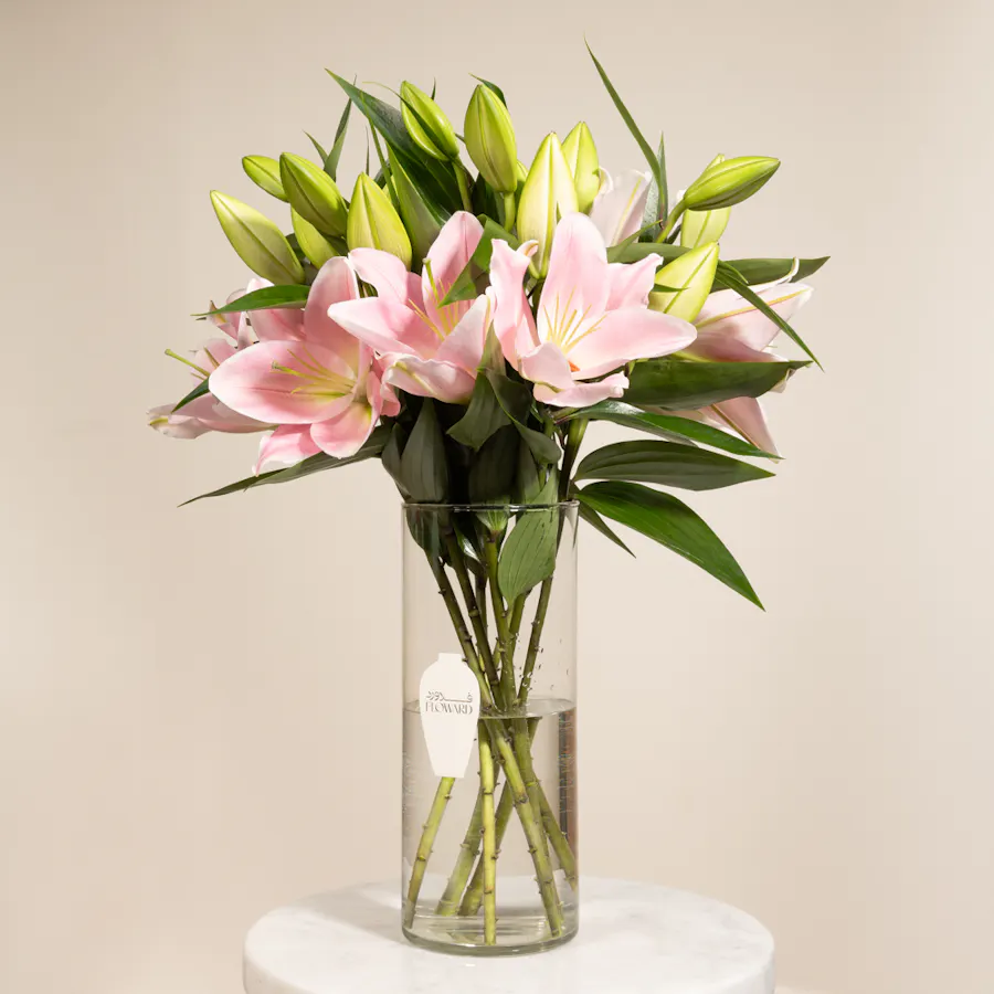 Pinky | 7 Lilies Vase 2