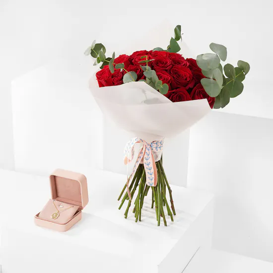 Floward Letter L Gold Plated Silver Necklace | Red Roses Bouquet