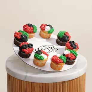 Mister Baker Emirati Women’s Day Cupcakes Mister Baker Emirati Women’s Day Cupcakes