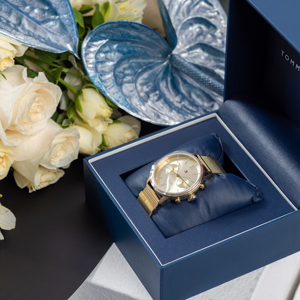 tommy hilfiger flower watch