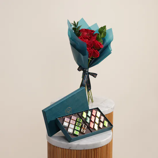 Venchi Murrine Cremino and Gianduiotto Chocolates Blue Gift Box | Delightful Flowers