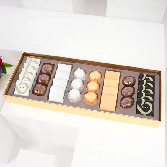 Bostani Signature Medium Box | Spring Bouquet