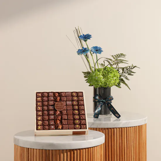 Soucolat Mixed Chocolate Wooden Tray | Blue Serenity Flowers