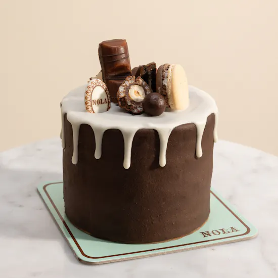 Nola Kinder Bueno Bomb Small Cake | Love Flowers