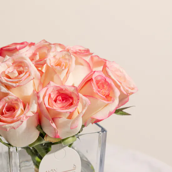 Esperance Roses Vase | 18 Flowers