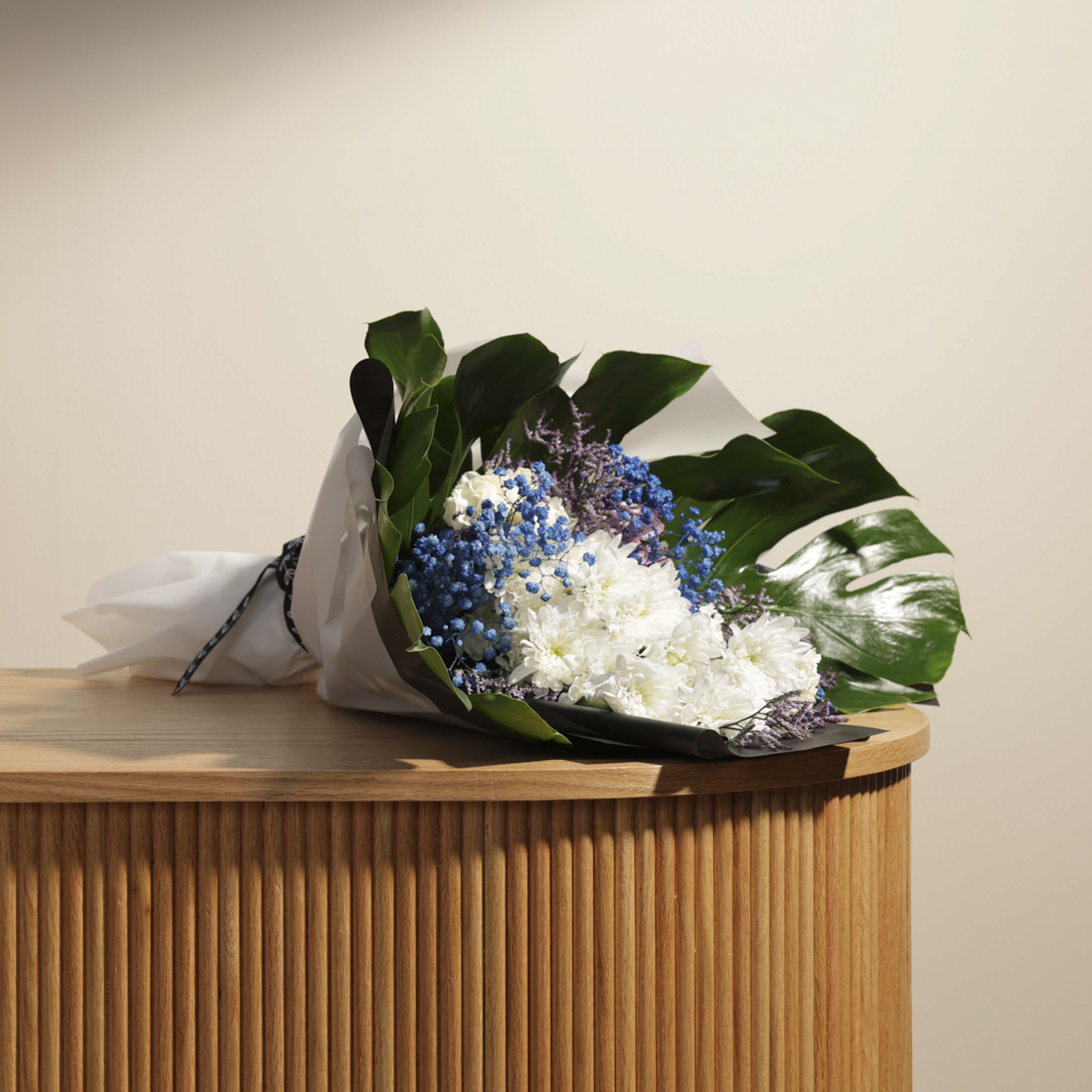 Calm Wilds | Black Wrap 