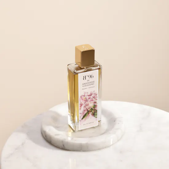 عطر بيوني فانيلا من اماندين جاليانو للنساء من بي 96 | 100 مل