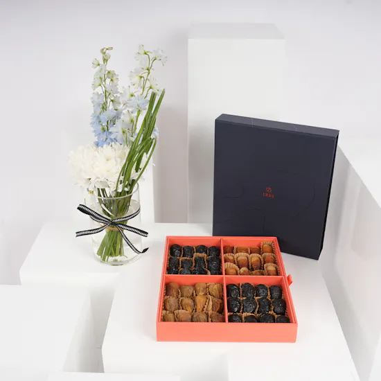 Nua Dates Slipcase Gifting Box 500g | Blooms Vase