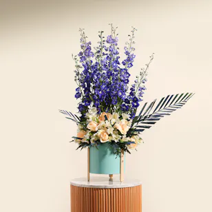 Stunning Flowers Vase Stunning Flowers Vase
