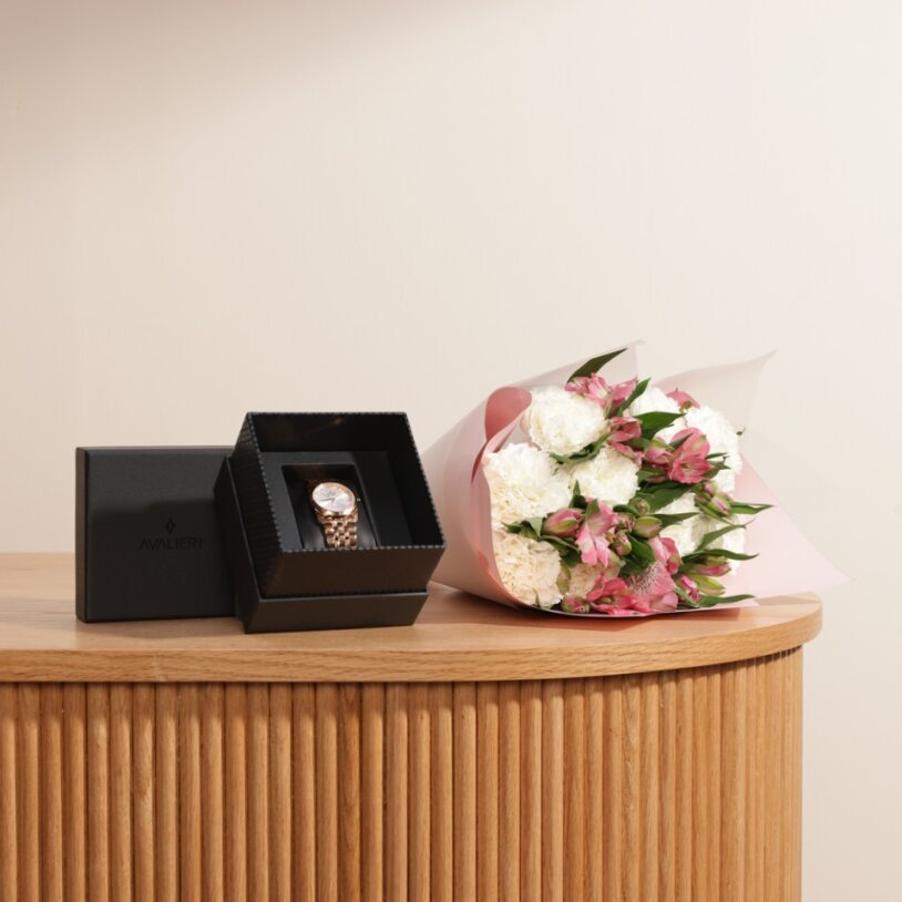 ساعة برستيج النسائية من أفاليري من الشايع | الزهور