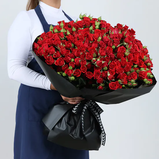100 Red Baby Rose | Black Wrap