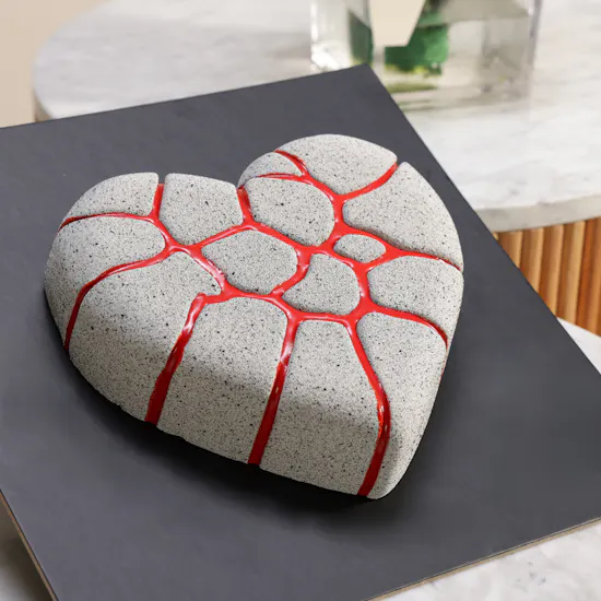 Dinara Kasko Kintsugi Heart Cake | I Love You Flowers Vase