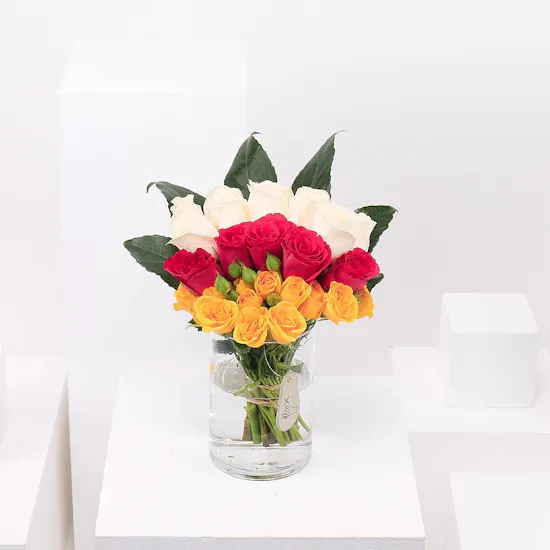 Colorful Vase | 17 Flowers
