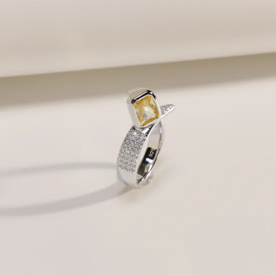 Floward Square Yellow Sapphire Stone Ring | Size 9