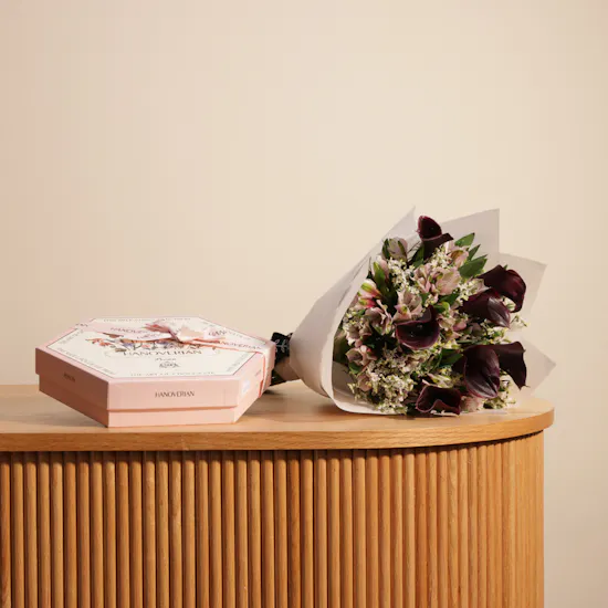 Hanoverian Delicious Box | Enchanting Bouquet