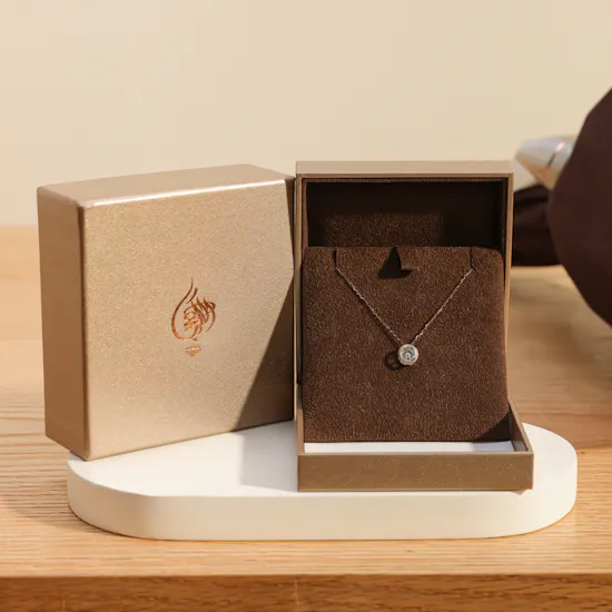 Kooheji Jewellery Omnia Rose Gold Necklace | Romantic Flowers Bouquet