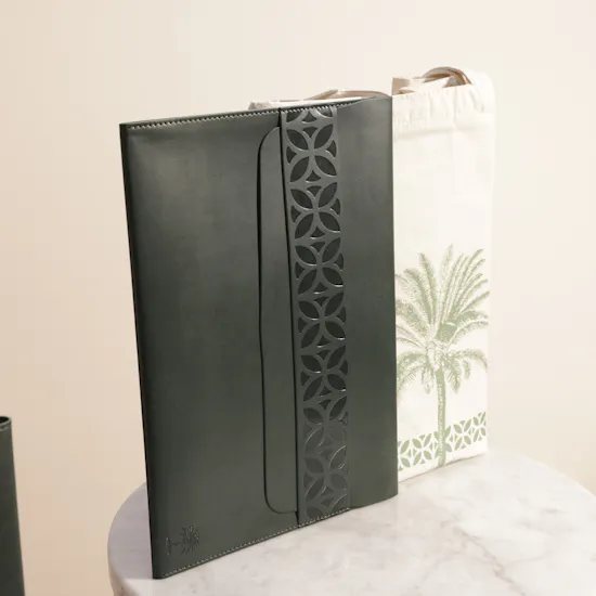 Kaseb Al-Ahsa Unisex Stationery Set