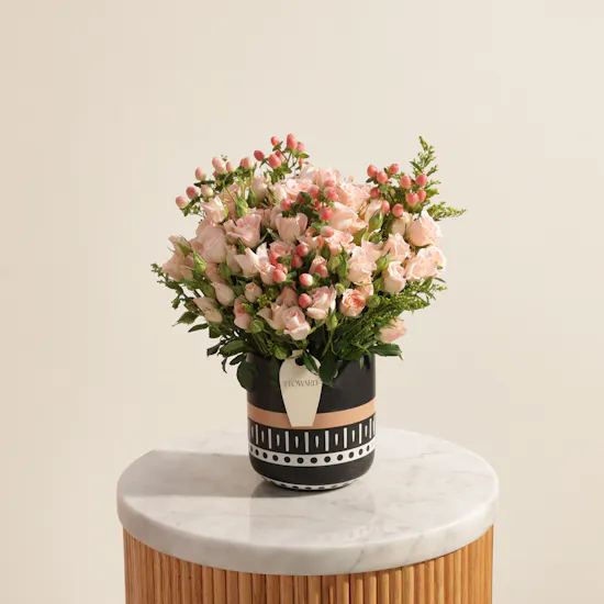 Rosy Garden Grace Flower Vase
