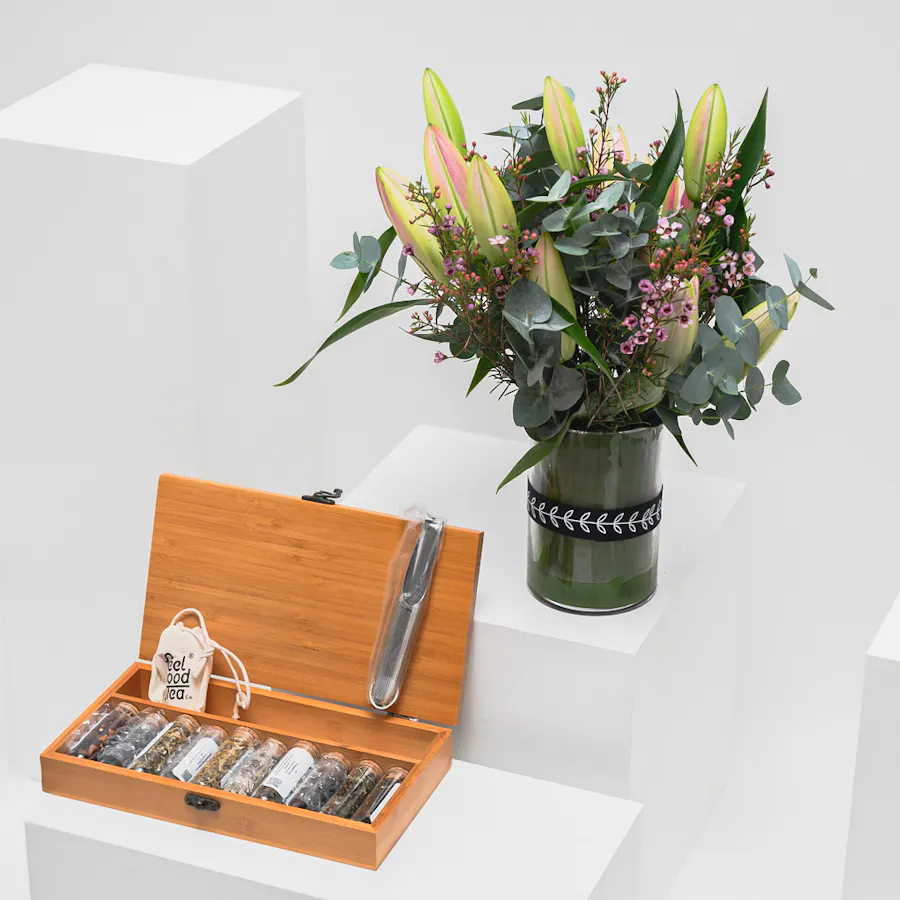 Feel Good Tea Wooden Box | Blooms Vase 2