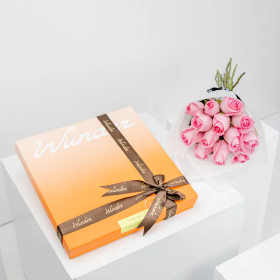 Wunder Chocolate Box | Glowy Pink Roses Bouquet