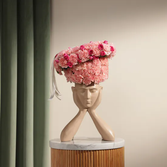 Graduation carnation Hat + Ceramic vase