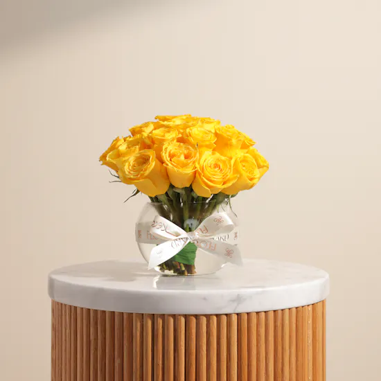 Golden Bliss Vase | 25 Roses