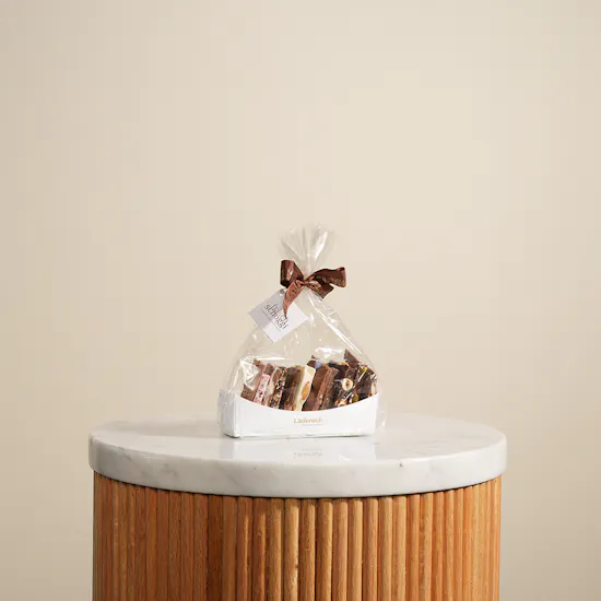 Läderach Small Chocolate Boat