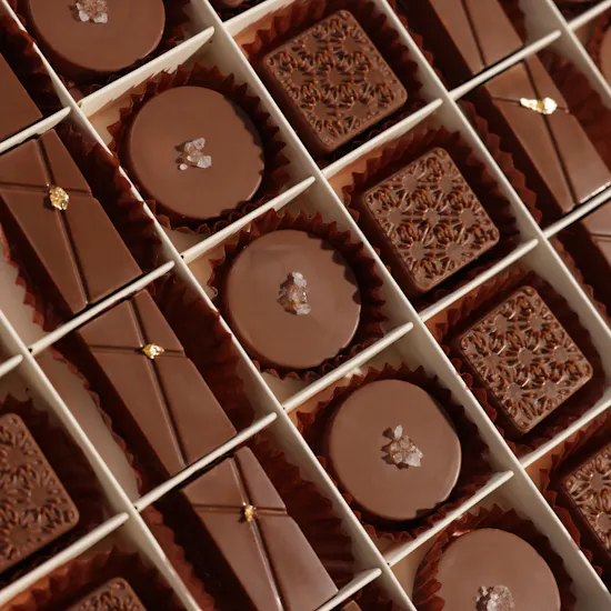 Floward Premium Chocolate Box | Cheerful Rose Bouquet