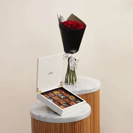 MyGovindas Zero Sugar Dry Fruit Chikki Wooden Box | Elegant Flower Bouquet