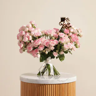 It's a Girl Pink Roses Heart Bouquet