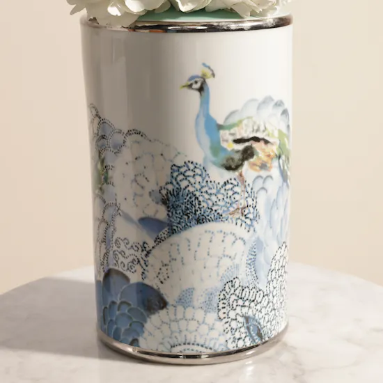 Soft Beauty Flower Vase