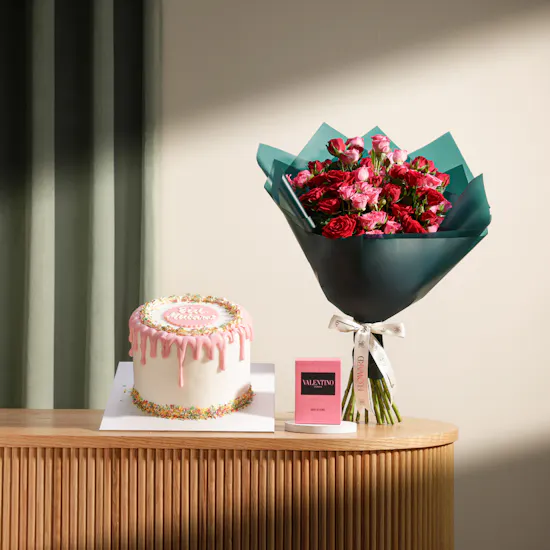 Floward Eid Pink Cake | Valentino Donna Born in Roma and Flowers