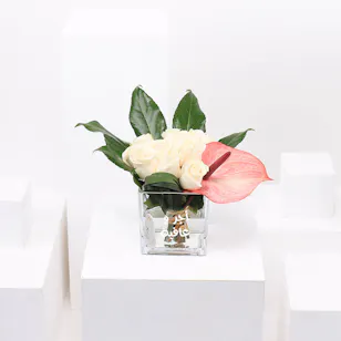 White Deep Love | Glass Vase