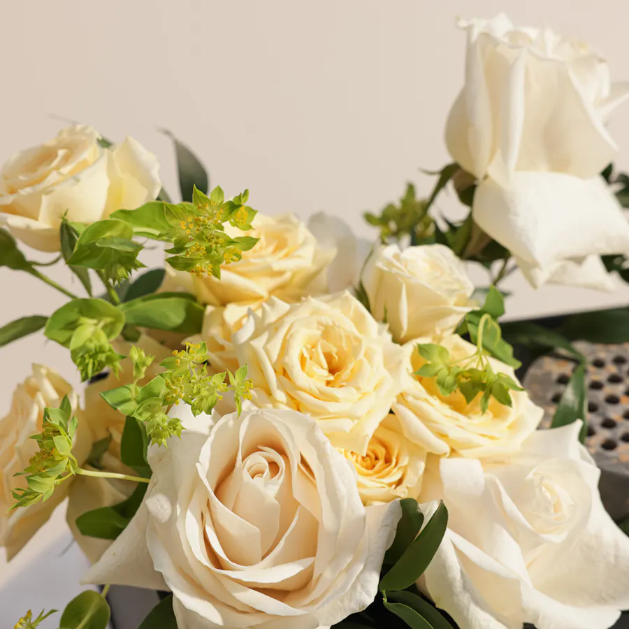 Istekanti Grey Terrazzo Mubkhar | White Roses  4