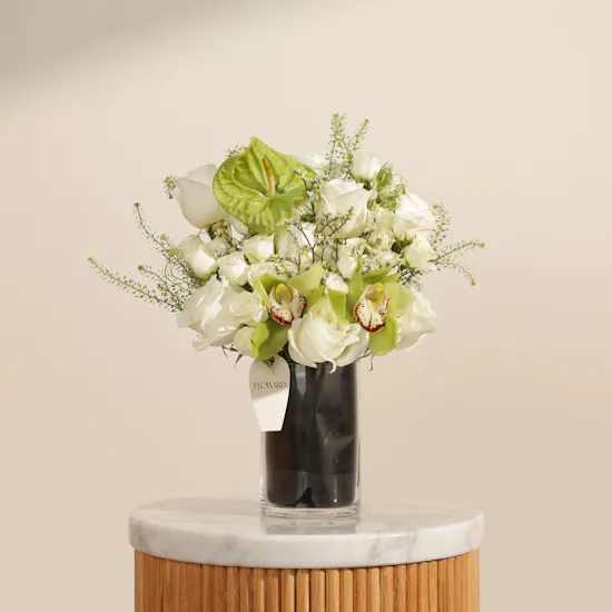 White Grace Flowers Vase