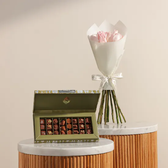Soucolat Velvet Green Chocolate Box | Prestige Touch Flowers