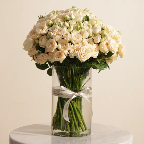 Peach Baby Roses Vase | 50 Flowers