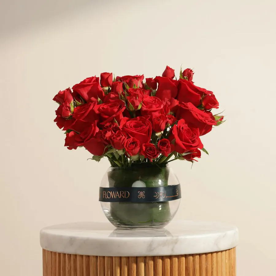 Golden Heart Roses Vase  1